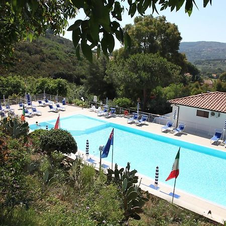 Hotel Villa Giulia Porto Azzurro Bagian luar foto