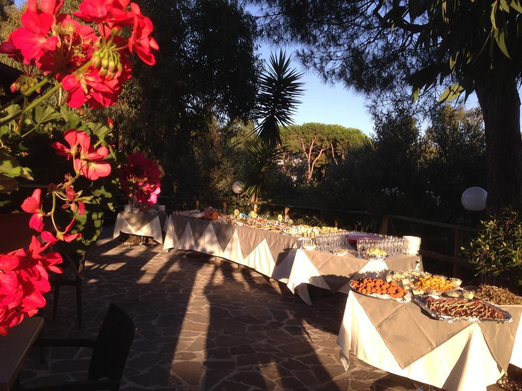 Hotel Villa Giulia Porto Azzurro Bagian luar foto