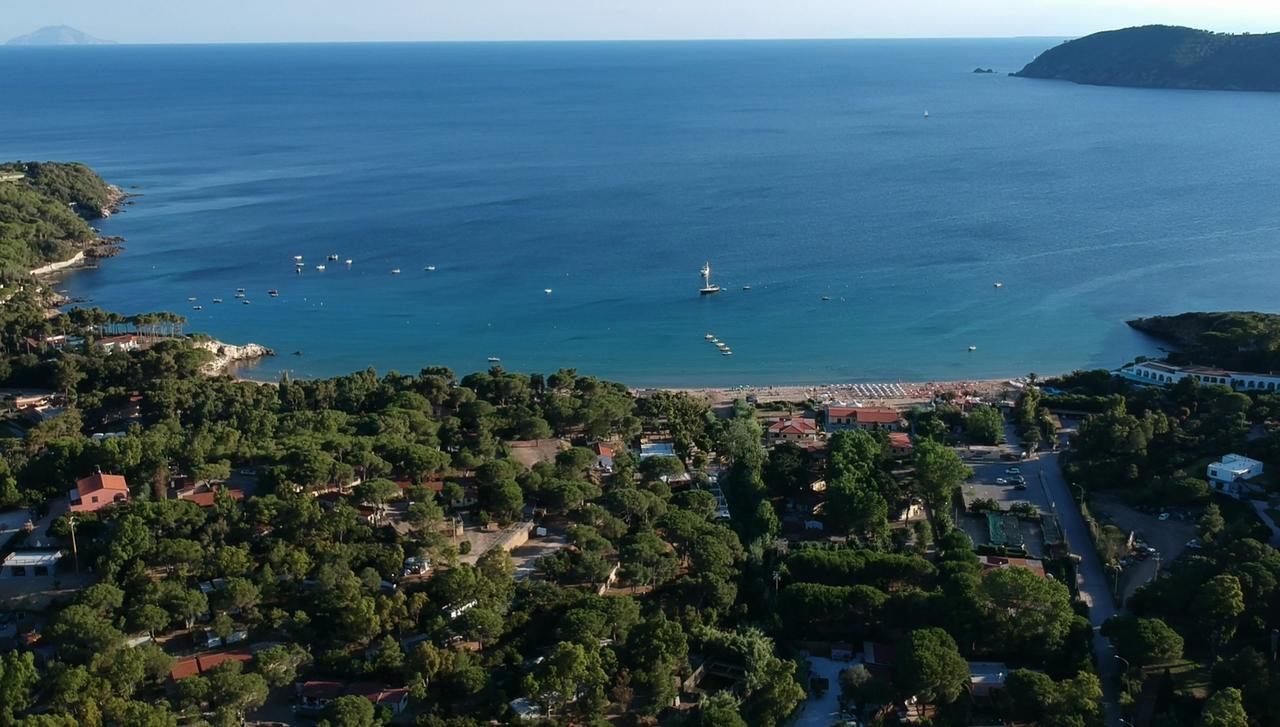 Hotel Villa Giulia Porto Azzurro Bagian luar foto